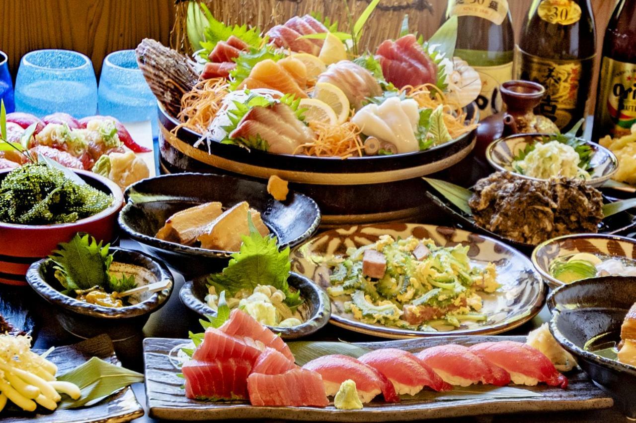 Beach Resort Hotel Kalakaua Онна Экстерьер фото