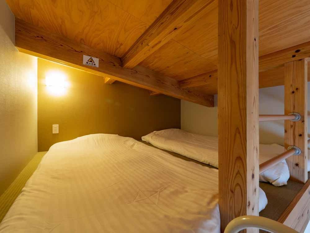Beach Resort Hotel Kalakaua Онна Экстерьер фото